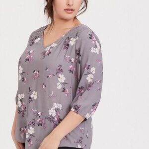 Torrid Size 3 Floral Blouse 3/4 Sleeve